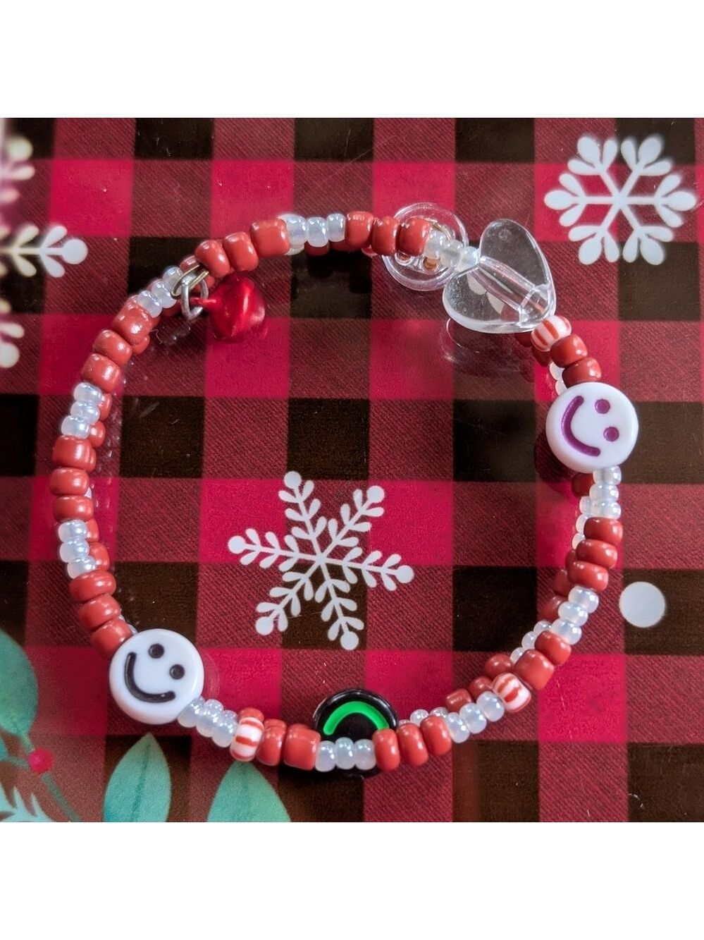 Christmas Smiley Memory Wire Beaded Bracelet - Red and White